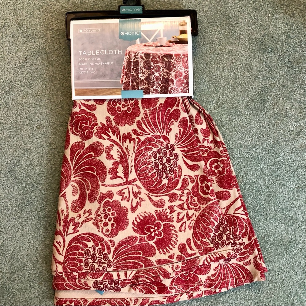 NWT TABLECLOTH BY HOME 70” ROUND - Picture 3 of 7